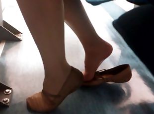 Candid Asian in black Pantyhose French Subway