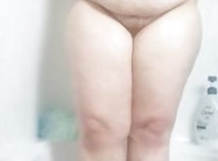 Cute BBW Girl Plays In The Shower