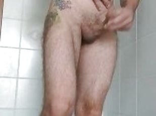 mi masturbo nella vasca da bagno