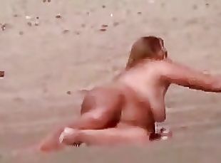 Britney Spears Caught Sunbathing Naked on a Beach